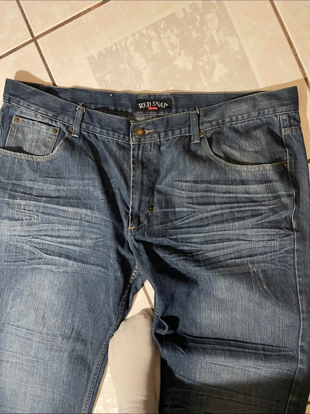 Men's Straight Jeans in Dark Washed Blue - Picture 3 of 6